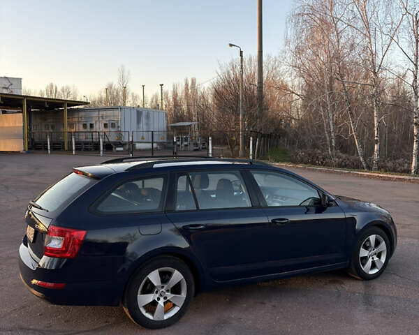 Синий Шкода Октавия, объемом двигателя 1.97 л и пробегом 231 тыс. км за 13400 $, фото 15 на Automoto.ua