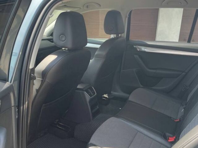 Синій Шкода Октавія, об'ємом двигуна 1.6 л та пробігом 285 тис. км за 12400 $, фото 21 на Automoto.ua