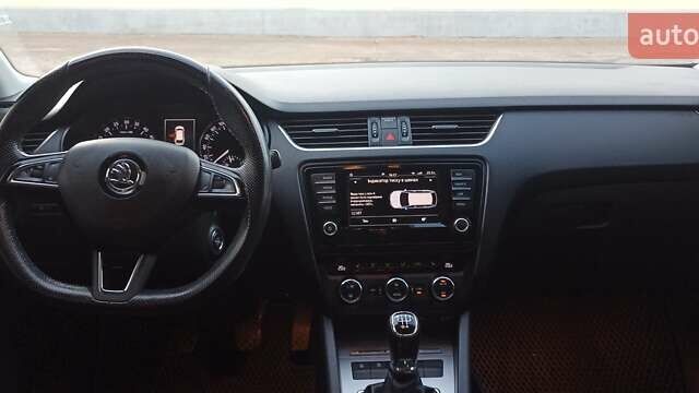 Синий Шкода Октавия, объемом двигателя 1.6 л и пробегом 299 тыс. км за 11300 $, фото 26 на Automoto.ua
