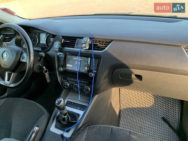 Синий Шкода Октавия, объемом двигателя 1.97 л и пробегом 235 тыс. км за 12900 $, фото 22 на Automoto.ua