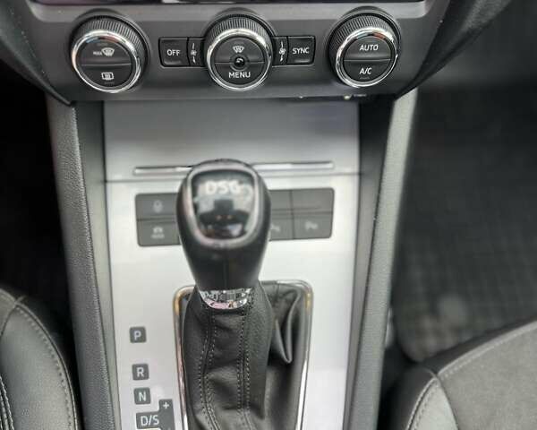Синий Шкода Октавия, объемом двигателя 1.6 л и пробегом 150 тыс. км за 12969 $, фото 8 на Automoto.ua