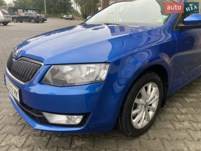 Синий Шкода Октавия, объемом двигателя 1.6 л и пробегом 311 тыс. км за 10800 $, фото 3 на Automoto.ua