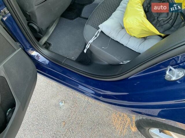Синий Шкода Октавия, объемом двигателя 1.97 л и пробегом 235 тыс. км за 12900 $, фото 25 на Automoto.ua