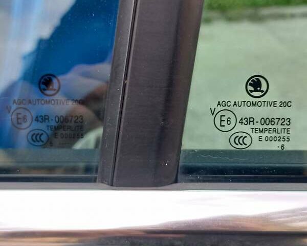 Синий Шкода Октавия, объемом двигателя 1.6 л и пробегом 234 тыс. км за 13500 $, фото 14 на Automoto.ua