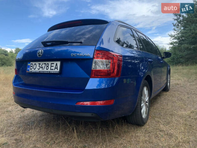 Синий Шкода Октавия, объемом двигателя 1.6 л и пробегом 205 тыс. км за 10500 $, фото 5 на Automoto.ua