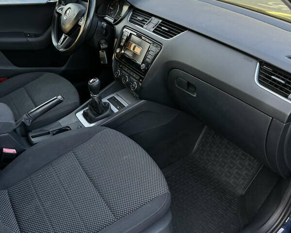 Синий Шкода Октавия, объемом двигателя 1.97 л и пробегом 372 тыс. км за 9100 $, фото 35 на Automoto.ua