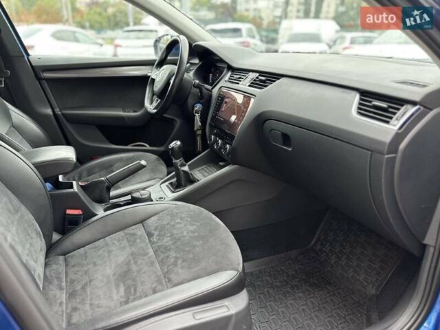Синий Шкода Октавия, объемом двигателя 1.4 л и пробегом 136 тыс. км за 16000 $, фото 10 на Automoto.ua