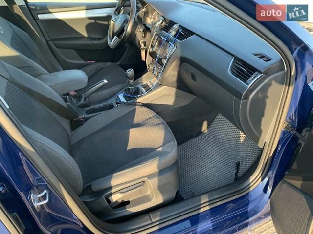 Синий Шкода Октавия, объемом двигателя 1.97 л и пробегом 235 тыс. км за 12900 $, фото 19 на Automoto.ua
