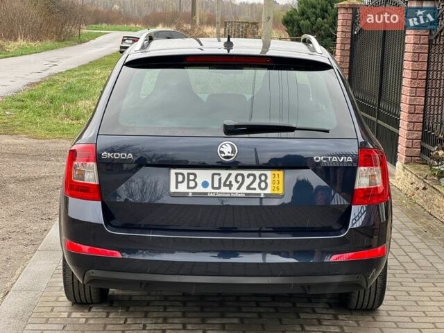 Синий Шкода Октавия, объемом двигателя 2 л и пробегом 200 тыс. км за 13700 $, фото 16 на Automoto.ua