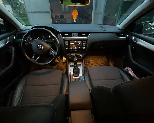 Синий Шкода Октавия, объемом двигателя 1.6 л и пробегом 265 тыс. км за 12500 $, фото 11 на Automoto.ua