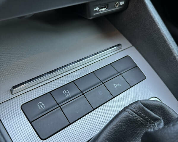 Синий Шкода Октавия, объемом двигателя 1.97 л и пробегом 374 тыс. км за 10800 $, фото 33 на Automoto.ua
