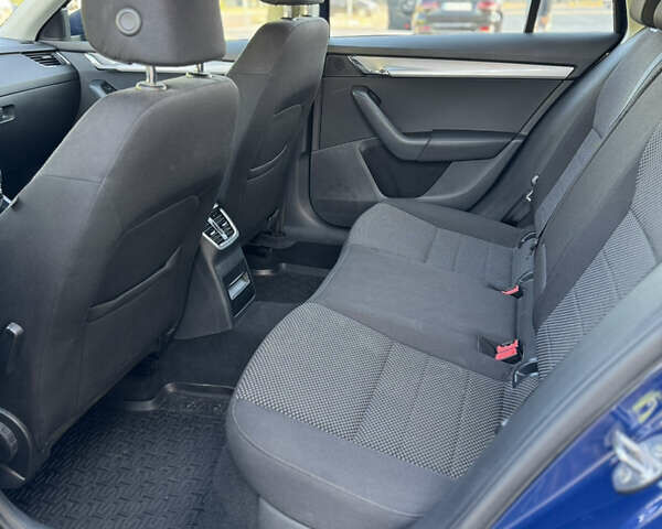 Синий Шкода Октавия, объемом двигателя 1.97 л и пробегом 372 тыс. км за 9100 $, фото 25 на Automoto.ua