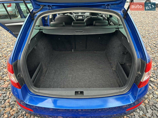 Синий Шкода Октавия, объемом двигателя 1.6 л и пробегом 225 тыс. км за 13000 $, фото 27 на Automoto.ua