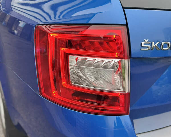 Синий Шкода Октавия, объемом двигателя 1.97 л и пробегом 340 тыс. км за 12700 $, фото 2 на Automoto.ua