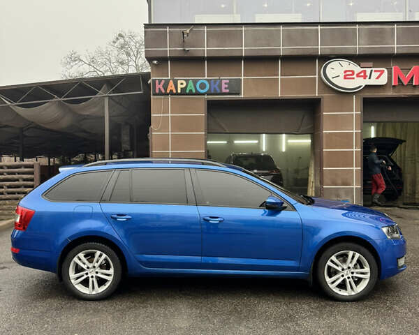 Синий Шкода Октавия, объемом двигателя 1.97 л и пробегом 340 тыс. км за 12700 $, фото 4 на Automoto.ua