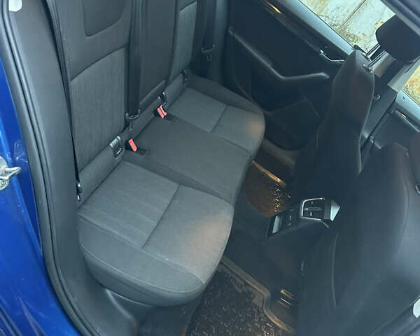 Синій Шкода Октавія, об'ємом двигуна 1.6 л та пробігом 203 тис. км за 11999 $, фото 7 на Automoto.ua