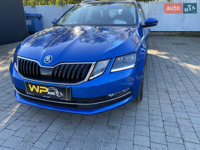 Синий Шкода Октавия, объемом двигателя 1.6 л и пробегом 210 тыс. км за 13300 $, фото 2 на Automoto.ua