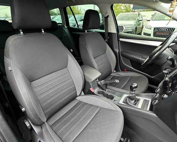 Шкода Октавия 2017 в Буче на Automoto.ua Синий Шкода Октавия, объемом двигателя 1.6 л и пробегом 267 тыс. км за 12400 $, фото 24 на Automoto.ua