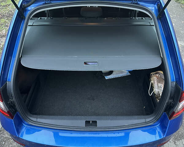 Синій Шкода Октавія, об'ємом двигуна 1.6 л та пробігом 203 тис. км за 11999 $, фото 10 на Automoto.ua