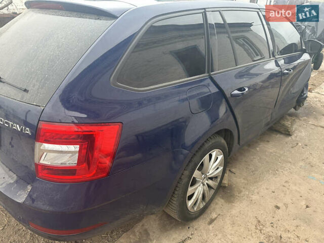 Синій Шкода Октавія, об'ємом двигуна 1.98 л та пробігом 208 тис. км за 4000 $, фото 4 на Automoto.ua