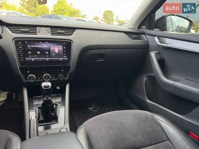 Синий Шкода Октавия, объемом двигателя 1.6 л и пробегом 278 тыс. км за 13700 $, фото 14 на Automoto.ua