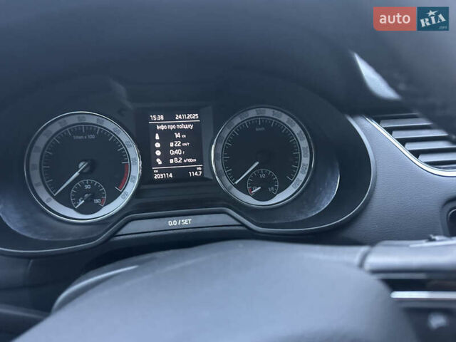 Синій Шкода Октавія, об'ємом двигуна 1.6 л та пробігом 203 тис. км за 12200 $, фото 17 на Automoto.ua