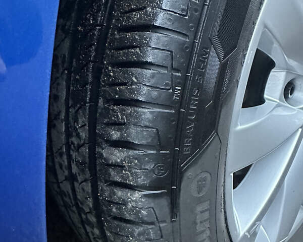 Синій Шкода Октавія, об'ємом двигуна 1.6 л та пробігом 203 тис. км за 12200 $, фото 19 на Automoto.ua