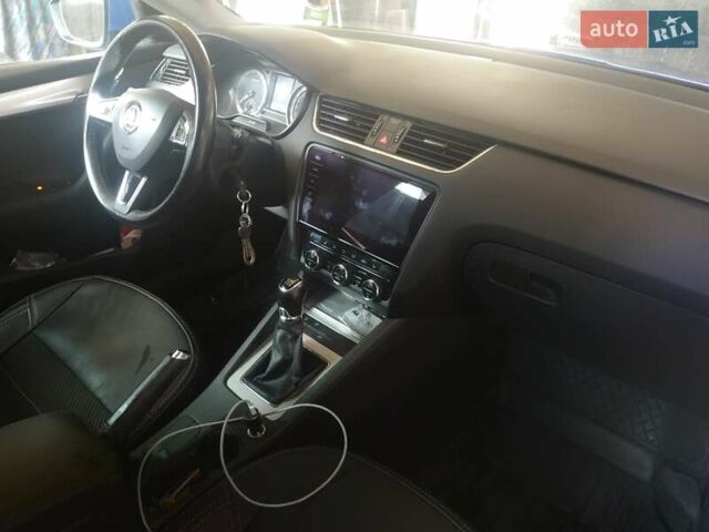 Синій Шкода Октавія, об'ємом двигуна 2 л та пробігом 259 тис. км за 12000 $, фото 15 на Automoto.ua
