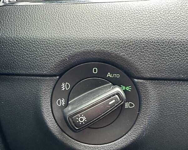 Шкода Октавия 2017 в Буче на Automoto.ua Синий Шкода Октавия, объемом двигателя 1.6 л и пробегом 267 тыс. км за 12400 $, фото 28 на Automoto.ua