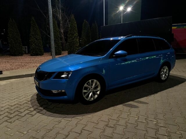 Синій Шкода Октавія, об'ємом двигуна 2 л та пробігом 380 тис. км за 13000 $, фото 10 на Automoto.ua