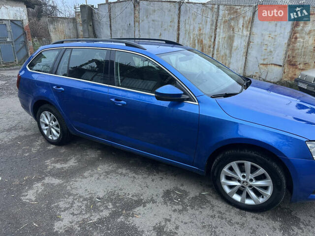 Синій Шкода Октавія, об'ємом двигуна 1.6 л та пробігом 203 тис. км за 12200 $, фото 2 на Automoto.ua