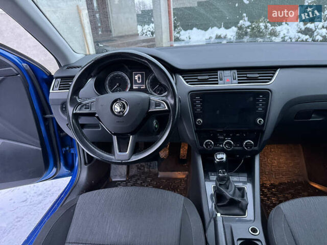 Синий Шкода Октавия, объемом двигателя 1.6 л и пробегом 207 тыс. км за 11999 $, фото 49 на Automoto.ua
