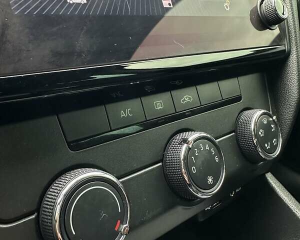 Шкода Октавия 2017 в Буче на Automoto.ua Синий Шкода Октавия, объемом двигателя 1.6 л и пробегом 267 тыс. км за 12400 $, фото 32 на Automoto.ua