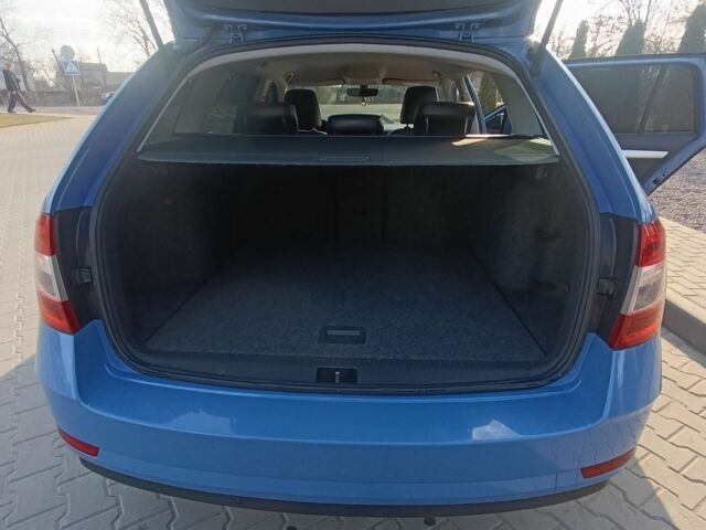 Синій Шкода Октавія, об'ємом двигуна 2 л та пробігом 10 тис. км за 15000 $, фото 18 на Automoto.ua