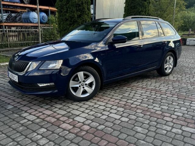 Синий Шкода Октавия, объемом двигателя 1.6 л и пробегом 255 тыс. км за 11700 $, фото 3 на Automoto.ua