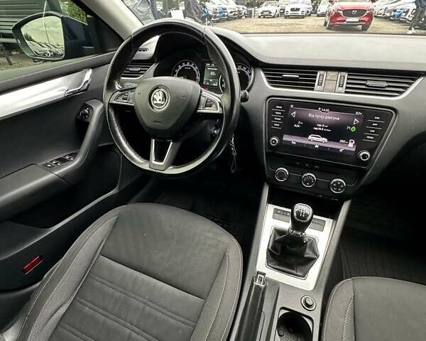 Шкода Октавия 2017 в Буче на Automoto.ua Синий Шкода Октавия, объемом двигателя 1.6 л и пробегом 267 тыс. км за 12400 $, фото 16 на Automoto.ua