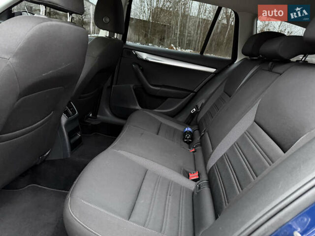 Синій Шкода Октавія, об'ємом двигуна 1 л та пробігом 158 тис. км за 12700 $, фото 23 на Automoto.ua