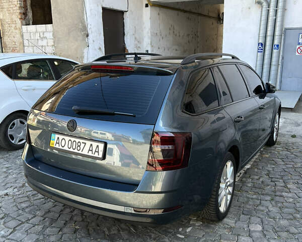 Синий Шкода Октавия, объемом двигателя 2 л и пробегом 188 тыс. км за 16400 $, фото 3 на Automoto.ua