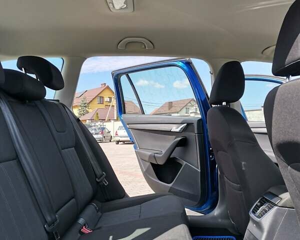 Синий Шкода Октавия, объемом двигателя 1.6 л и пробегом 204 тыс. км за 14000 $, фото 10 на Automoto.ua