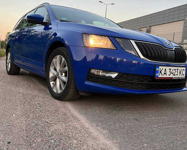 Синій Шкода Октавія, об'ємом двигуна 1.6 л та пробігом 198 тис. км за 13900 $, фото 5 на Automoto.ua