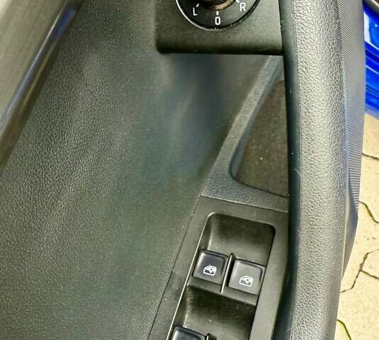 Синий Шкода Октавия, объемом двигателя 2 л и пробегом 226 тыс. км за 13999 $, фото 27 на Automoto.ua