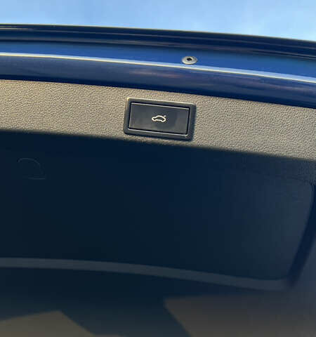 Синий Шкода Октавия, объемом двигателя 1.6 л и пробегом 260 тыс. км за 14200 $, фото 7 на Automoto.ua