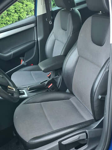 Синий Шкода Октавия, объемом двигателя 1.6 л и пробегом 205 тыс. км за 14750 $, фото 14 на Automoto.ua