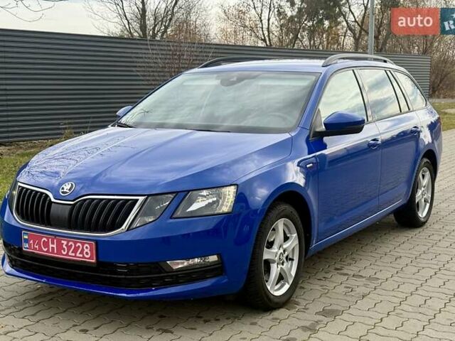Синий Шкода Октавия, объемом двигателя 2 л и пробегом 226 тыс. км за 13999 $, фото 2 на Automoto.ua