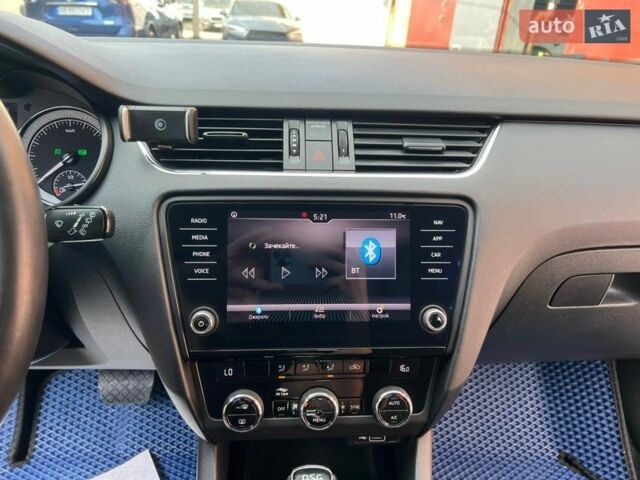 Синій Шкода Октавія, об'ємом двигуна 1.6 л та пробігом 234 тис. км за 16200 $, фото 19 на Automoto.ua