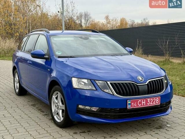 Синий Шкода Октавия, объемом двигателя 2 л и пробегом 226 тыс. км за 13999 $, фото 5 на Automoto.ua