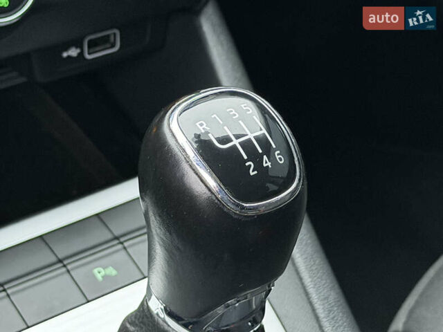 Синій Шкода Октавія, об'ємом двигуна 1 л та пробігом 158 тис. км за 12700 $, фото 20 на Automoto.ua