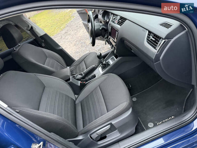 Синій Шкода Октавія, об'ємом двигуна 1 л та пробігом 158 тис. км за 12700 $, фото 24 на Automoto.ua