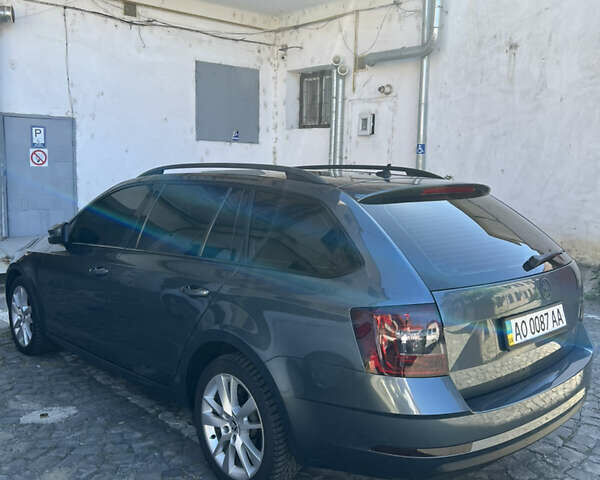 Синий Шкода Октавия, объемом двигателя 2 л и пробегом 188 тыс. км за 16400 $, фото 5 на Automoto.ua
