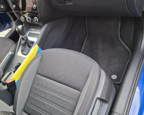 Синий Шкода Октавия, объемом двигателя 2 л и пробегом 193 тыс. км за 14200 $, фото 14 на Automoto.ua